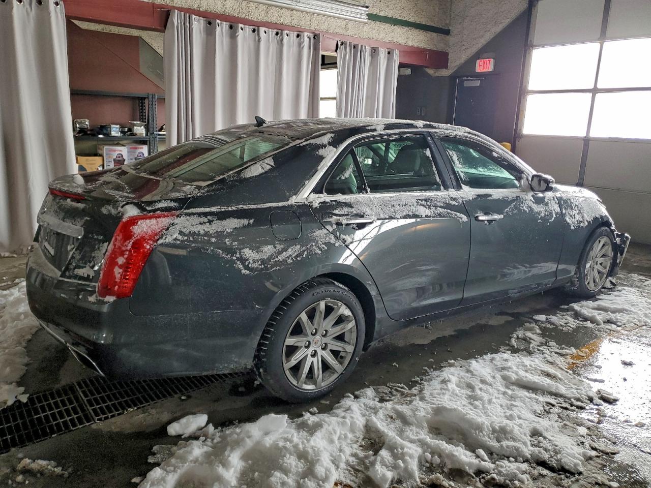 Cadillac CTS Image 2