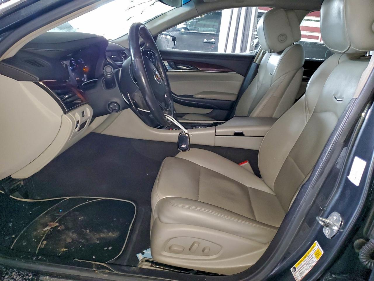 Cadillac CTS Image 12