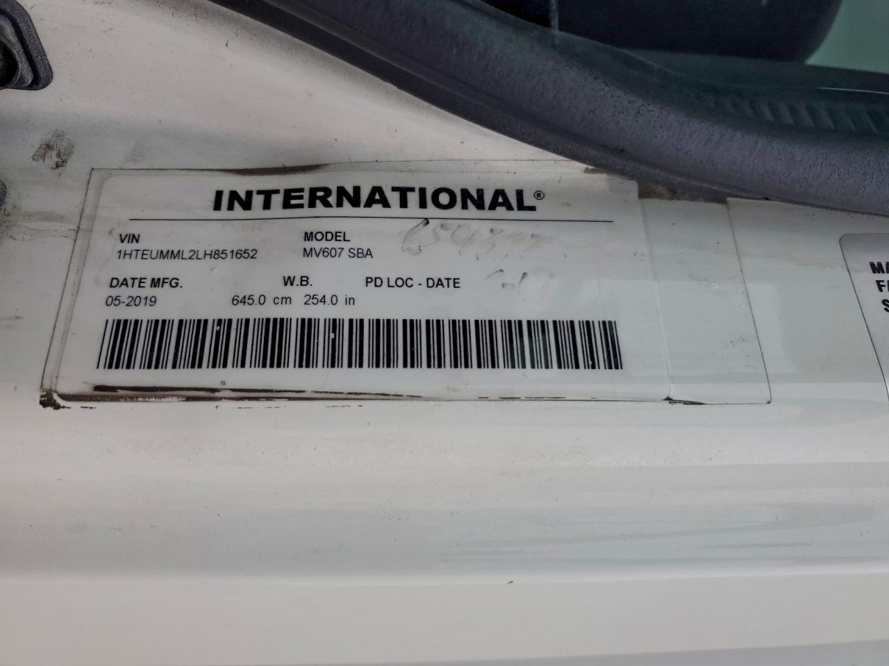 International Mv607 Image 10