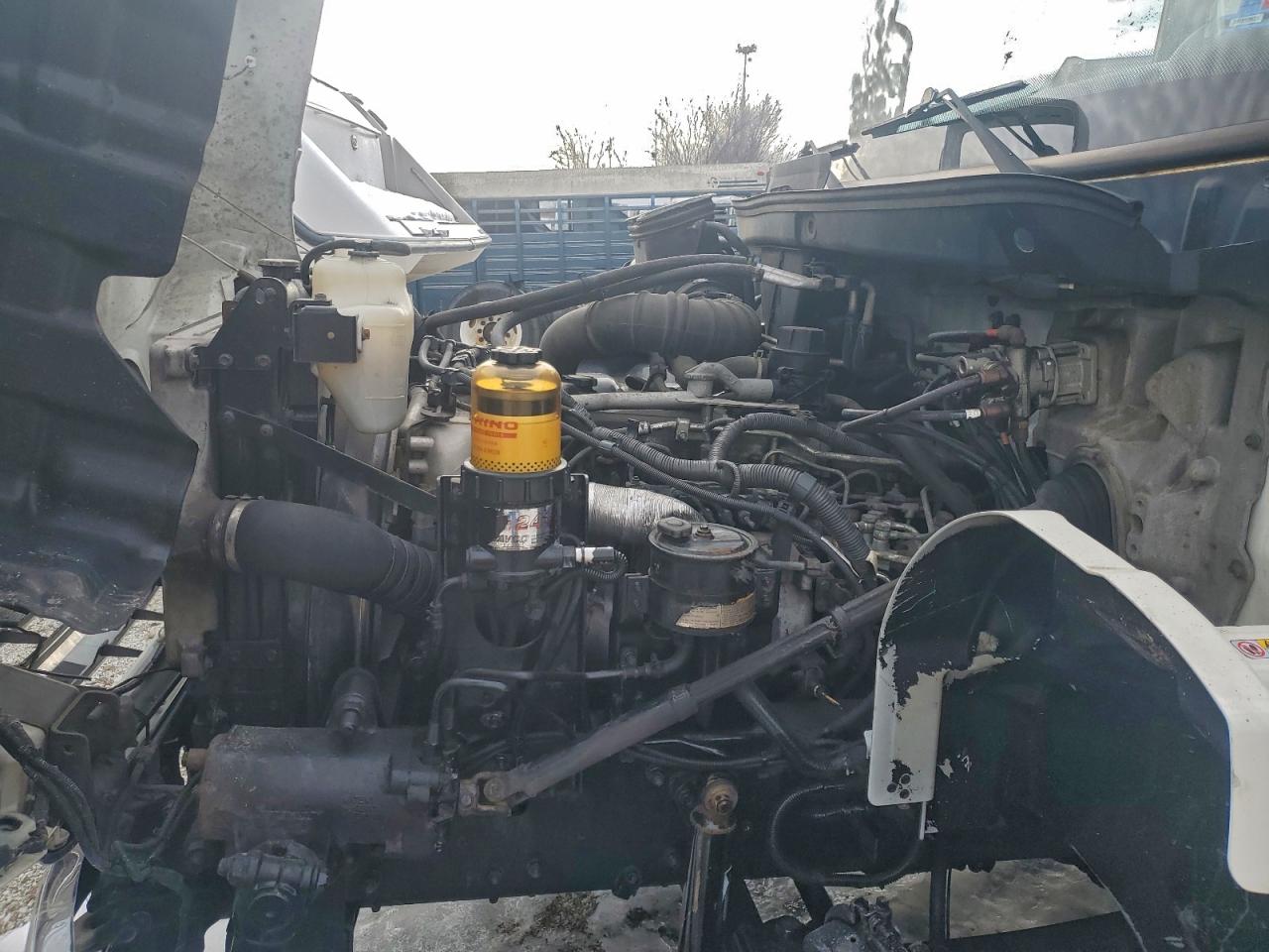 Hino 258 268 Image 2