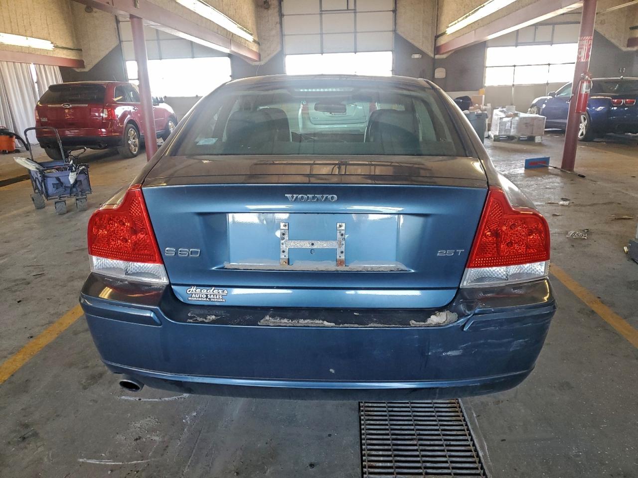 Volvo S60 2.5t Image 2