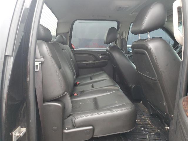 GMC Sierra K3500 Denali Image 9