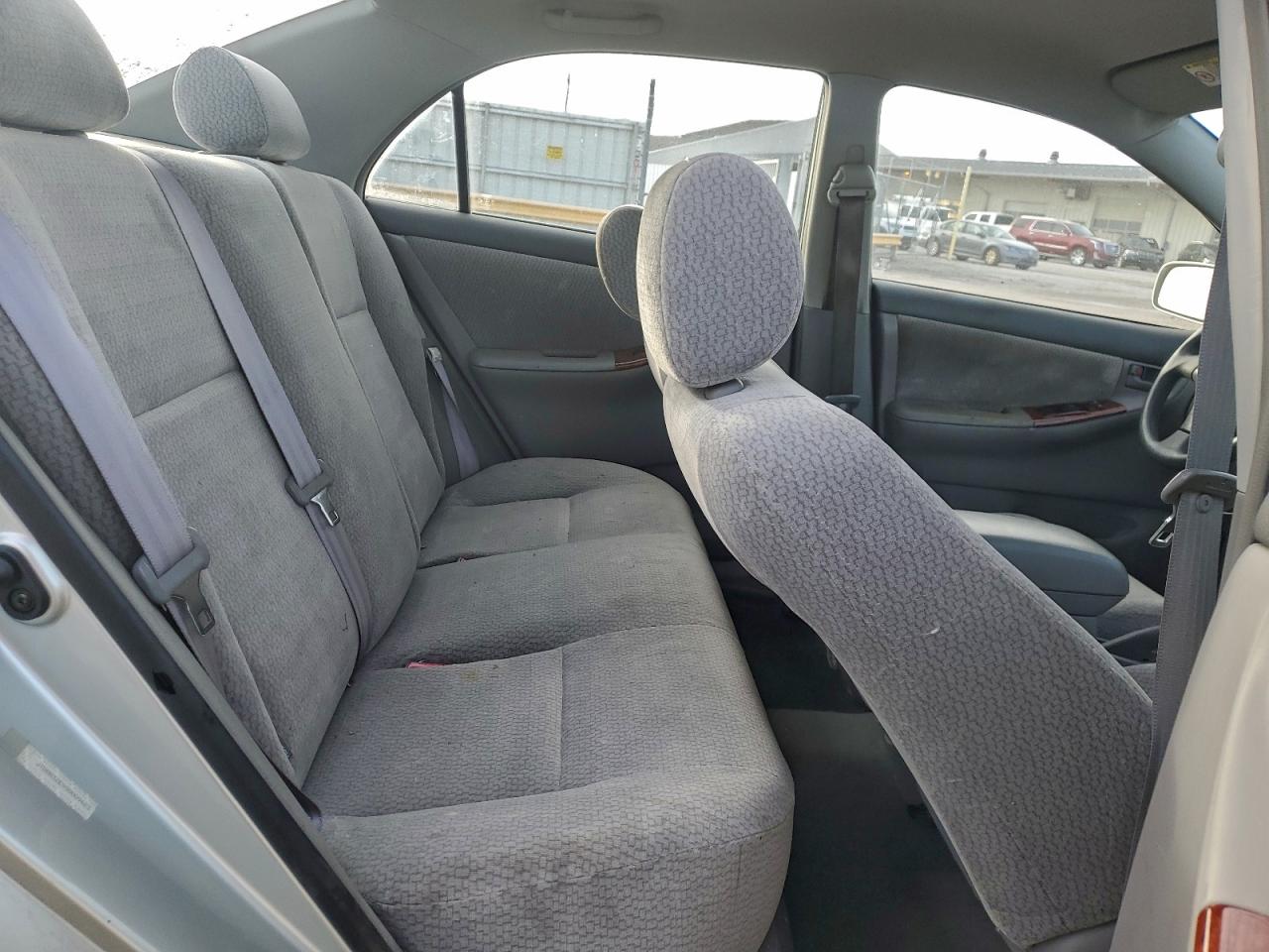 Toyota Corolla Ce Image 9