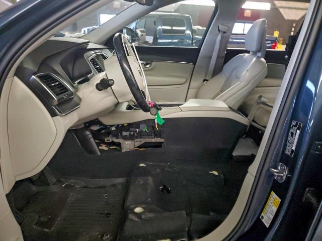 Volvo XC90 T6 Momentum Image 11