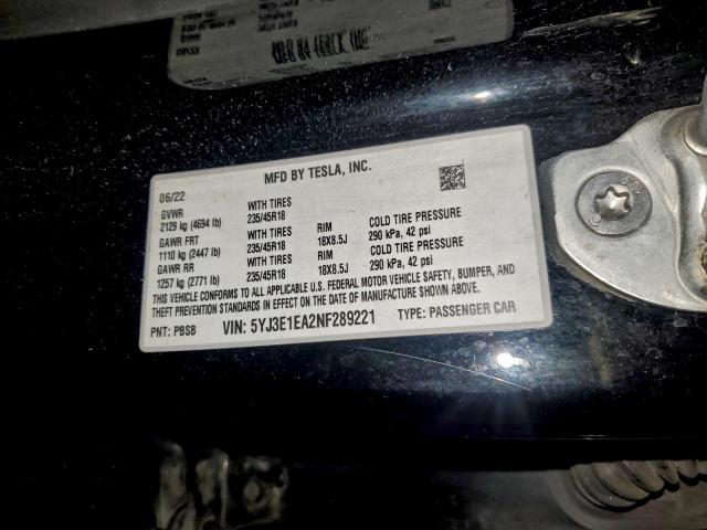 Tesla Model 3 Image 11